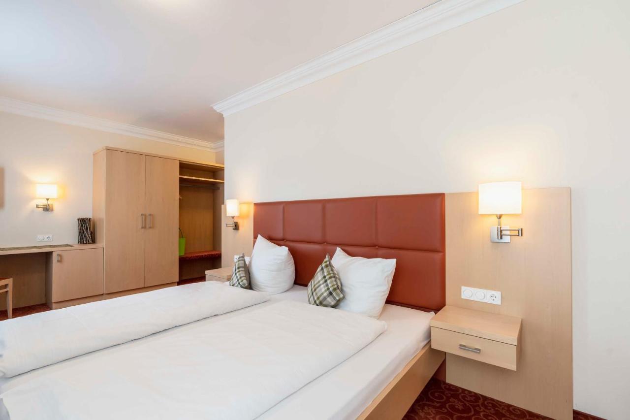 Hotel Dirsch Wellness & Spa Resort Emsing المظهر الخارجي الصورة