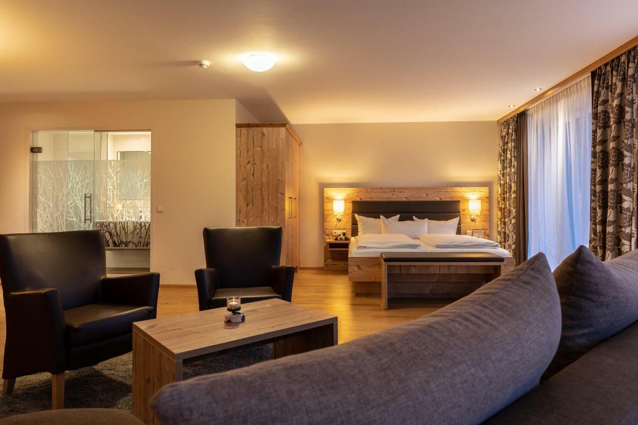 Hotel Dirsch Wellness & Spa Resort Emsing المظهر الخارجي الصورة